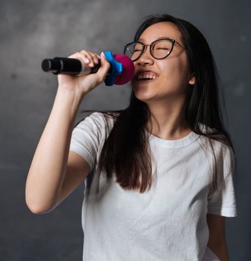 Wireless microphones are gaining popularity for dynamic performance on and off stage