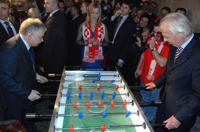Former Polish president Lech Kaczyński and former coach of the Polish national team Leo Beenhakker play table football