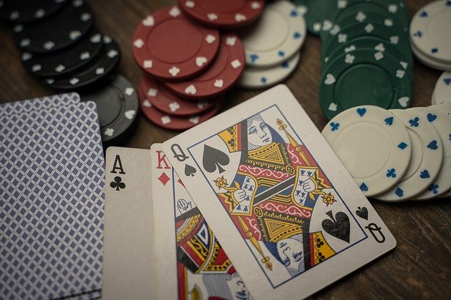 5 Ways to Avoid Embarrassing Yourself Playing Baccarat
